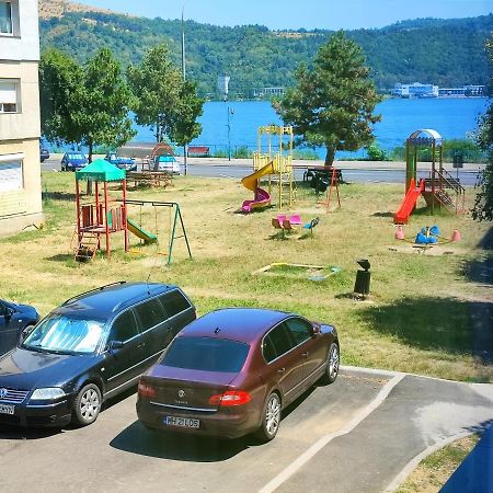 Апартаменты Deea Оршова Экстерьер фото