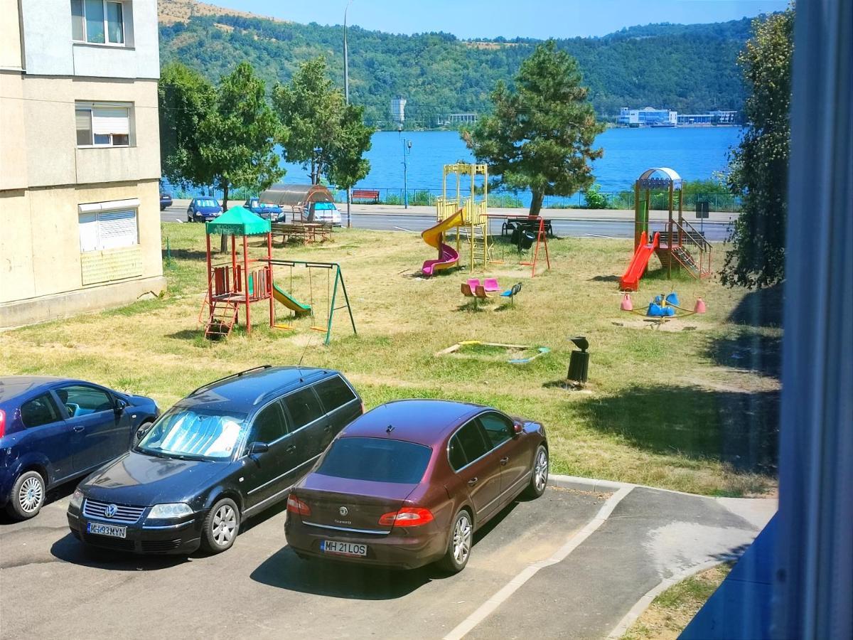 Апартаменты Deea Оршова Экстерьер фото